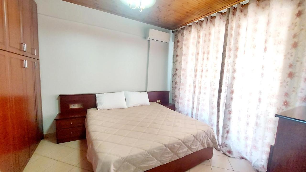 Sea View Apartment Saranda Exteriör bild